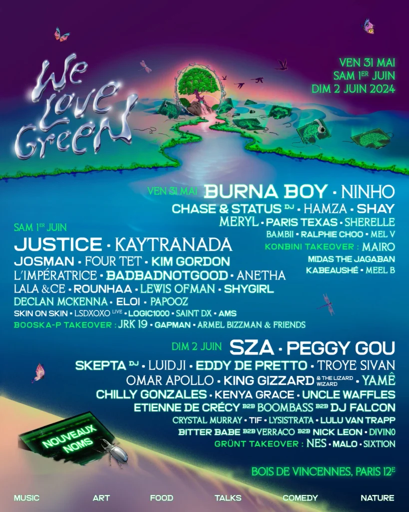 Public aux mains levées pendant un concert pop sur une scène de We Love Green